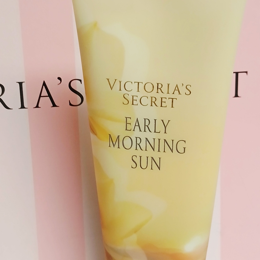 Victoria's Secret Early Morning Sun Fragrance Body Lotion - Picture 2 of 5